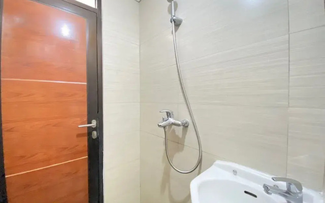 Simply Bright Studio Room at Gateway Pasteur Apartment