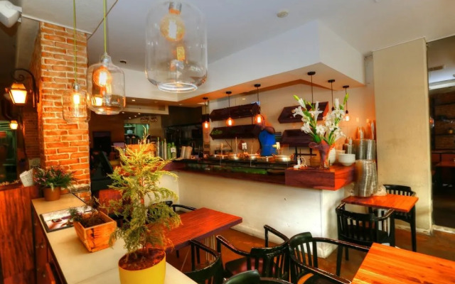 Gordon Inn Youth Hostel