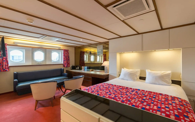 ss Rotterdam Hotel & Restaurants