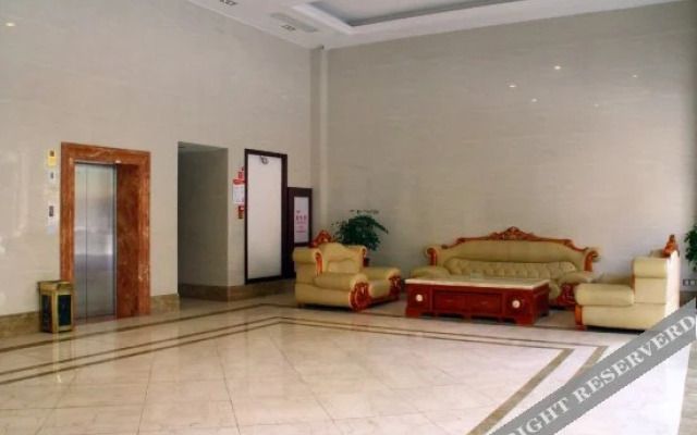Binhai Yiliu Liu Hotel (Shishi Station Jingsheng Road Store)
