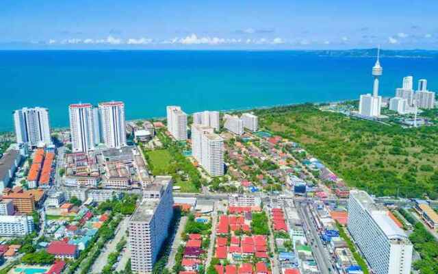 Royal Park Pool Villa Pattaya