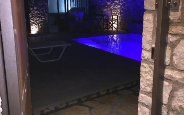 villalithos studio 2