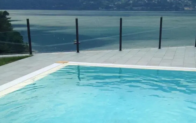 Terrazzo sul Lago