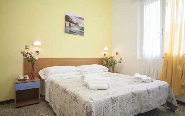 Eliseo Budget Hotel