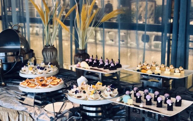 Royal Mediterranean Hotel