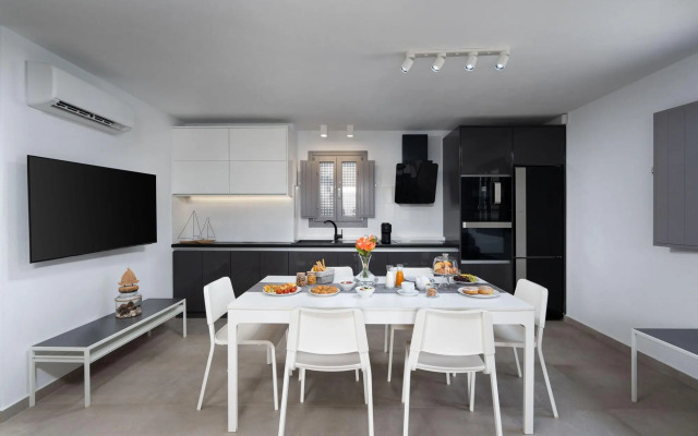 Aegean Melody Suites & Villa