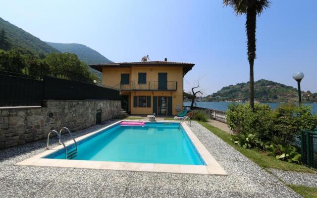 La Casa sul Lago d'Iseo