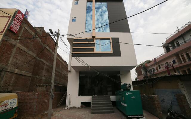 OYO 24565 Hotel Morgan