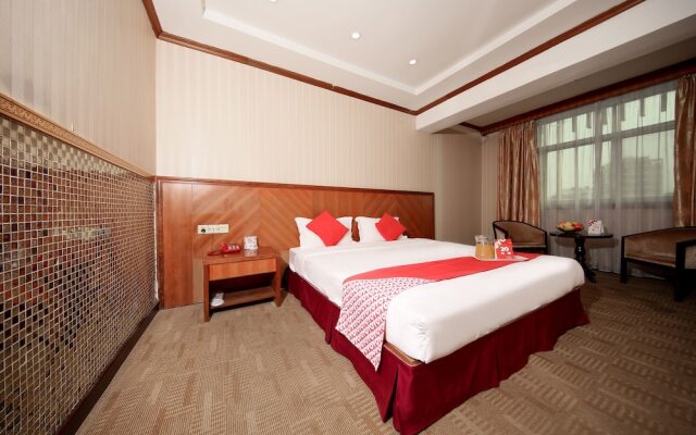 OYO 8027 Li Hu Business Hotel