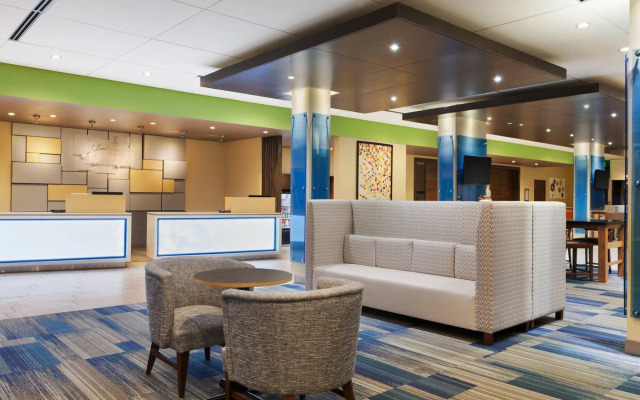 Holiday Inn Express & Suites Edinburg-McAllen Area by IHG