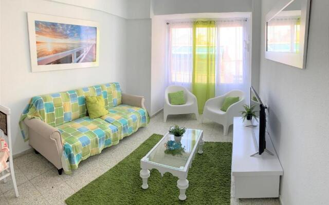 Bright and Modern Apartment 3 bedroom with Balcony E3EV