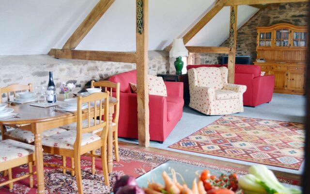 Pet-friendly spacious barn conversion in Exmoor National Park