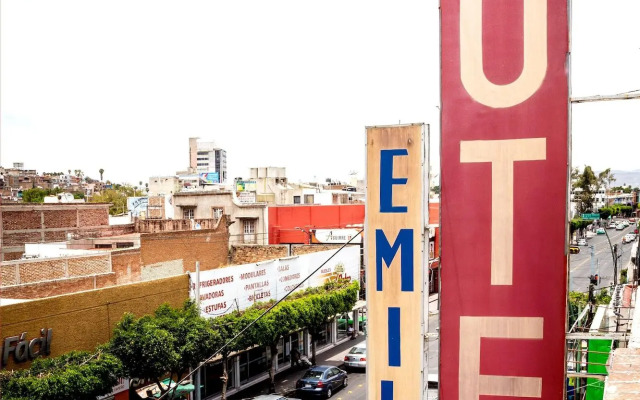 Hotel Emily