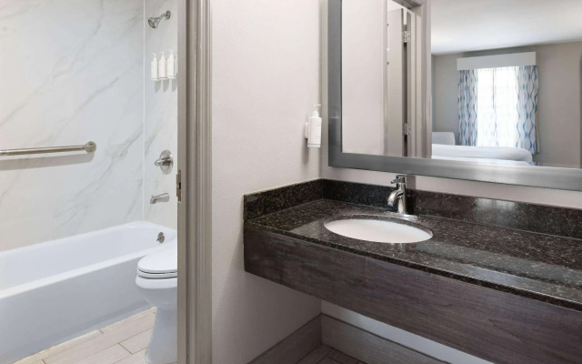 Days Inn by Wyndham Americus