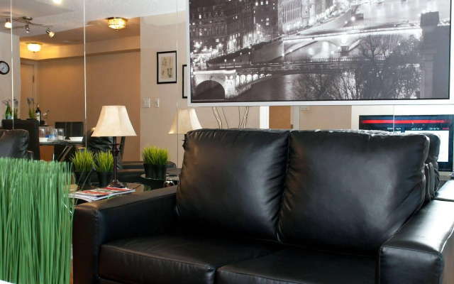 JJ Furnished Apartments & Private Suites Toronto: Entertainment District