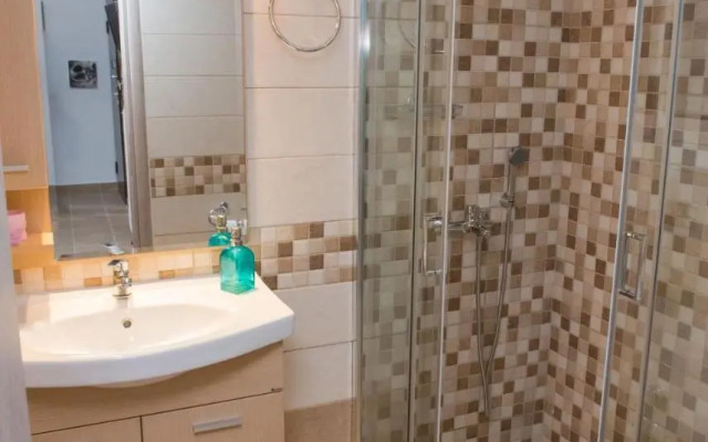 Lianos Apartments Business Class A