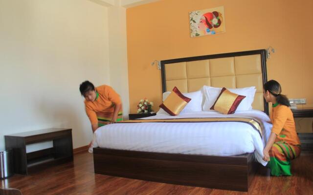 The Hotel Emperor Inle