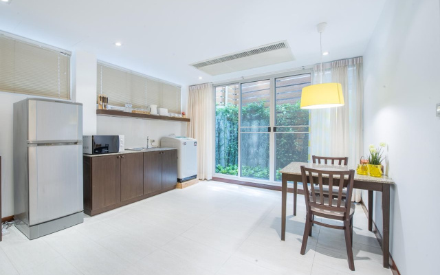 Yello Rooms