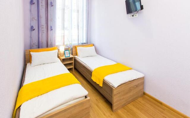 Modern 2BR Apartment in Central Lviv