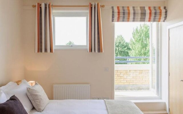 Camstay Townhouse