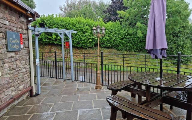 Castle Lodge B&B