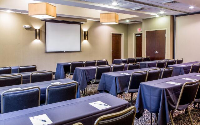 Cambria Suites Appleton