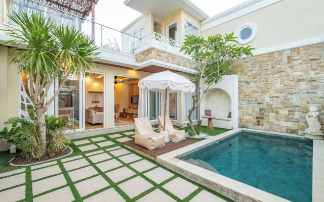 Villa Dove By OriVista