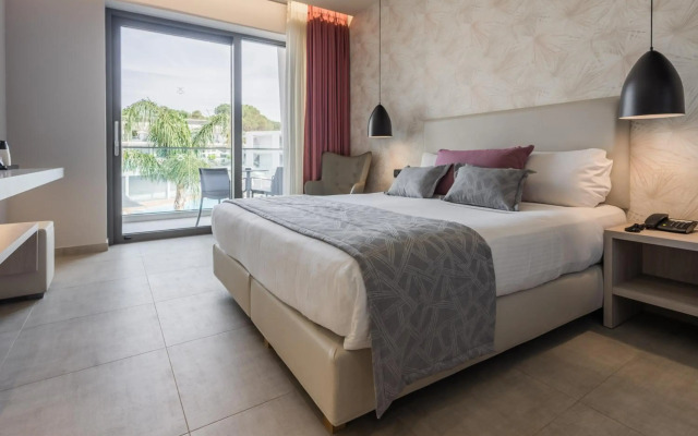 The Jesselton Hotel