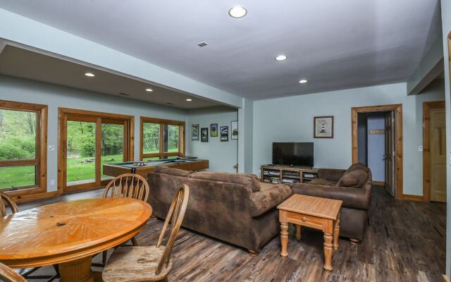 McKenzies Mountain 7 Bedroom House