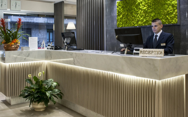 Hotel Gamma