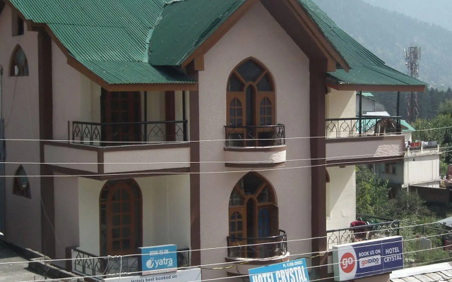 OYO 10229 Hotel Crystal