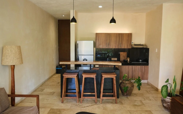 Tuluna Pb A-25 By Lockey