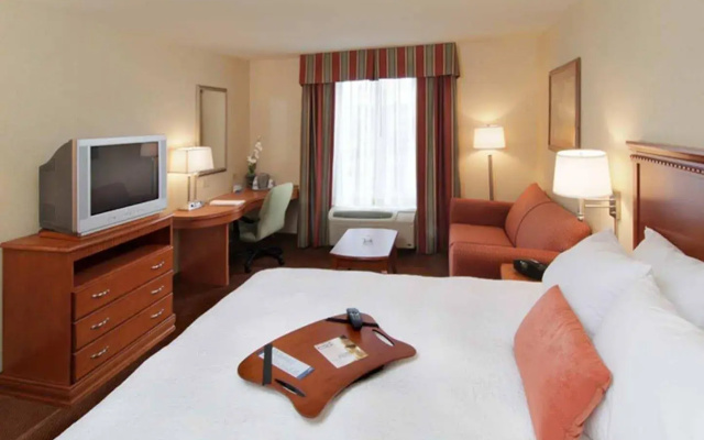 Hampton Inn Belle Vernon