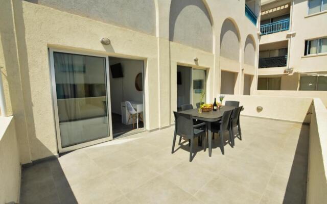 MyHome DeLux, Napa Blue 3Bed with Pool