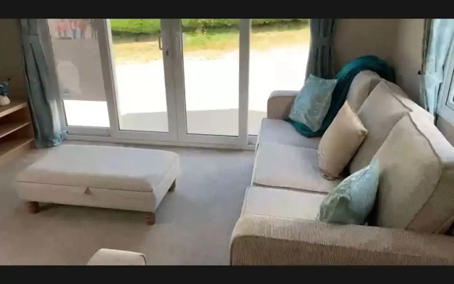Exotic 3-bed Caravan at Newquay Holiday Park
