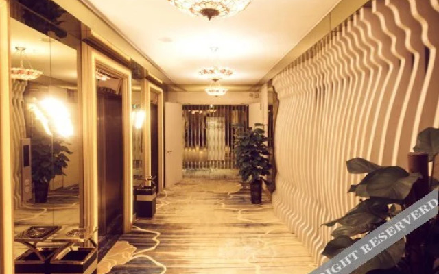 Minos Hotel