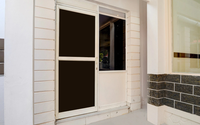 Super Townhouse Deshabhimani Road Kaloor Kochi