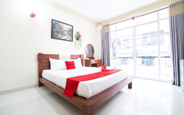 RedDoorz Plus @ Pham Ngu Lao 2