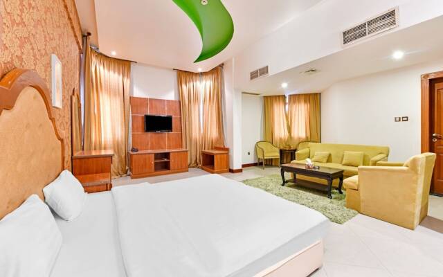 Riviera Hotel