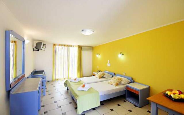 Canea Mare Hotel