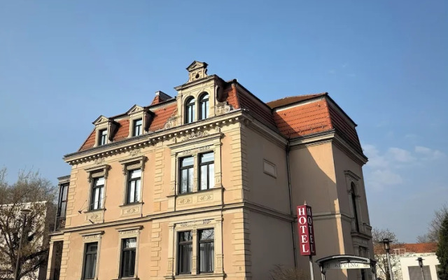 Hotel Villa Noel – Central Station Dresden
