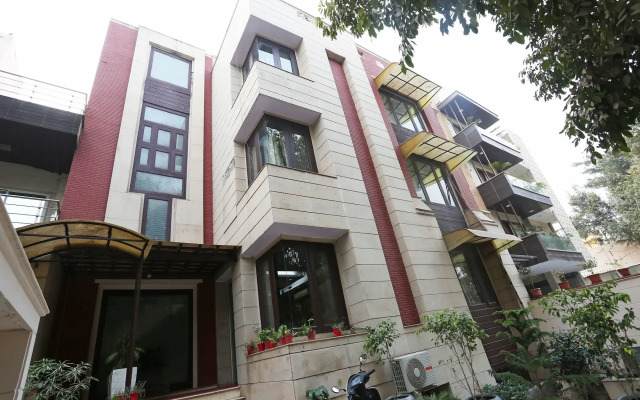 OYO 24023 Sunshine Residency