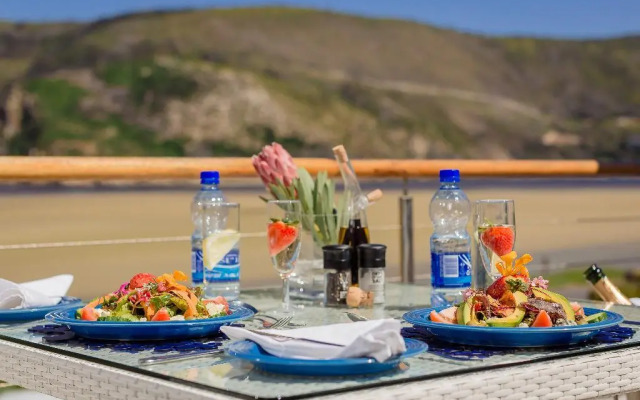 Amanzi Island Boutique Hotel