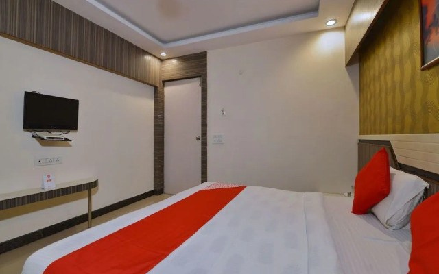 Hotel A R Ganpati Plaza By OYO Rooms