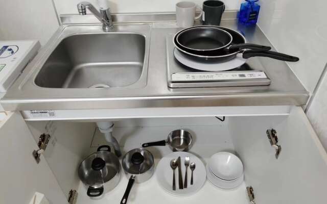 ZAITO Tokyo Luna Lane Economy Inn