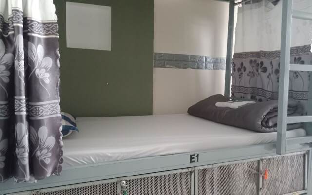 Europe Town Hostel & Bar - Adults Only