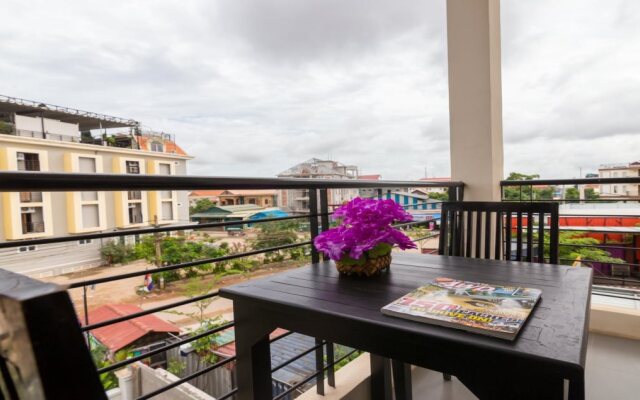 Siem Reap Holiday Garden