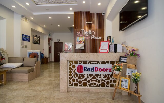 RedDoorz @ Ho Quy Ly