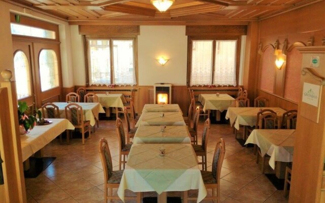Green Base Hotel B&B