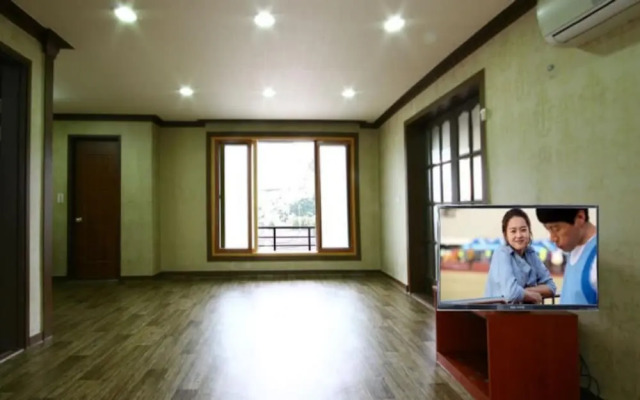 Chuncheon Gangchon Road Ville Pension